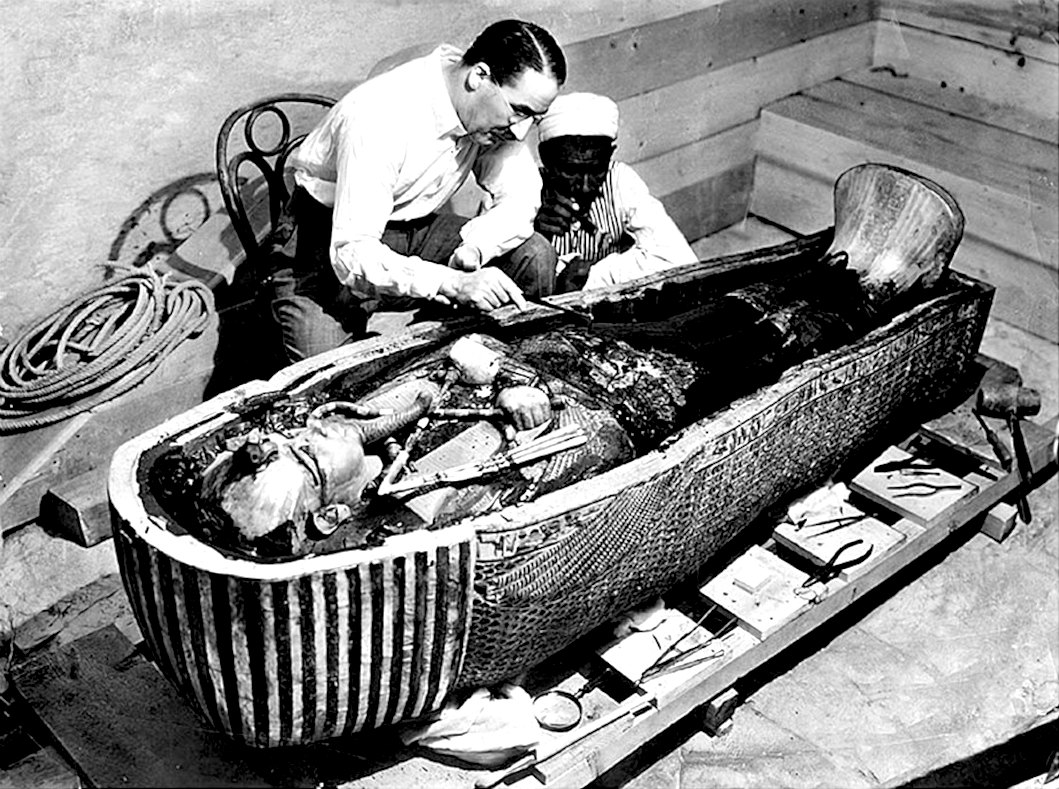 Howard Carter 1922 discovery of King Tutankhamun's tomb